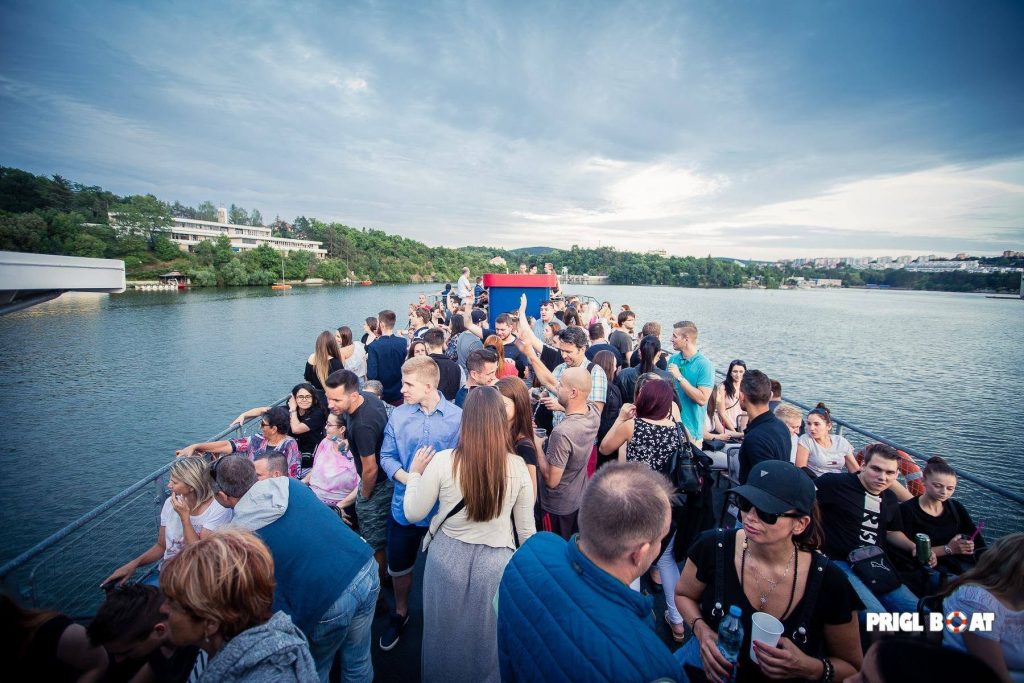 boat party 1